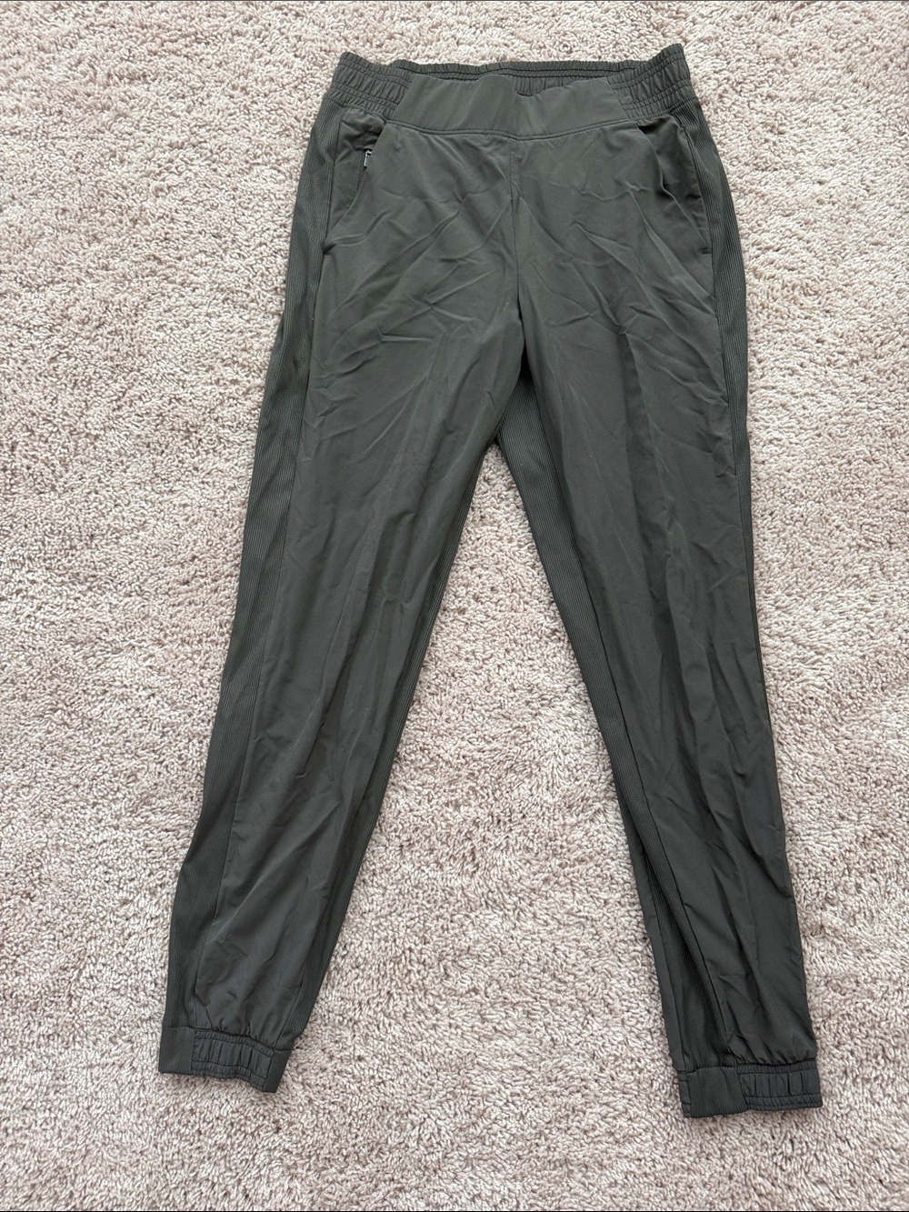 Athleta womens Dark Olive Performance Joggers